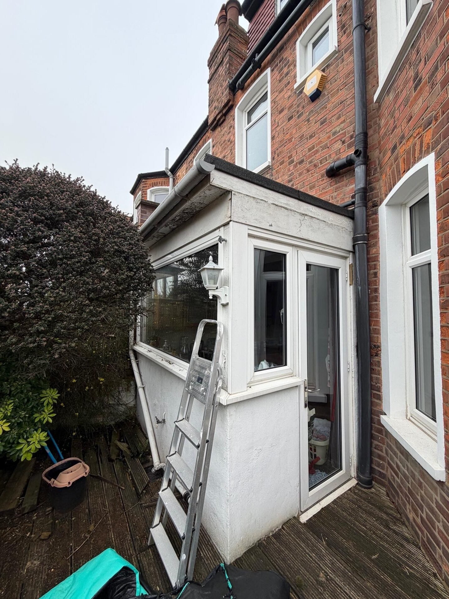 Level 3 Damp Survey in Wood Green (N22)